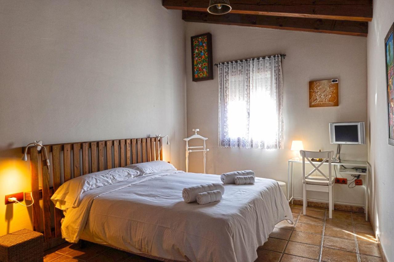 Vinarius, Posada Rural Castellanos de Villiquera Dış mekan fotoğraf