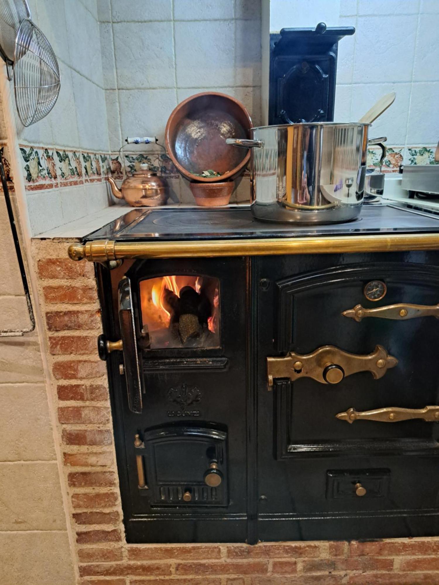 Vinarius, Posada Rural Castellanos de Villiquera Dış mekan fotoğraf